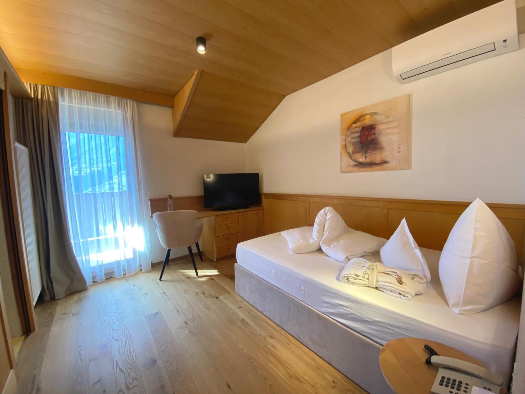 Hotel Schlosswirt سكين المظهر الخارجي الصورة