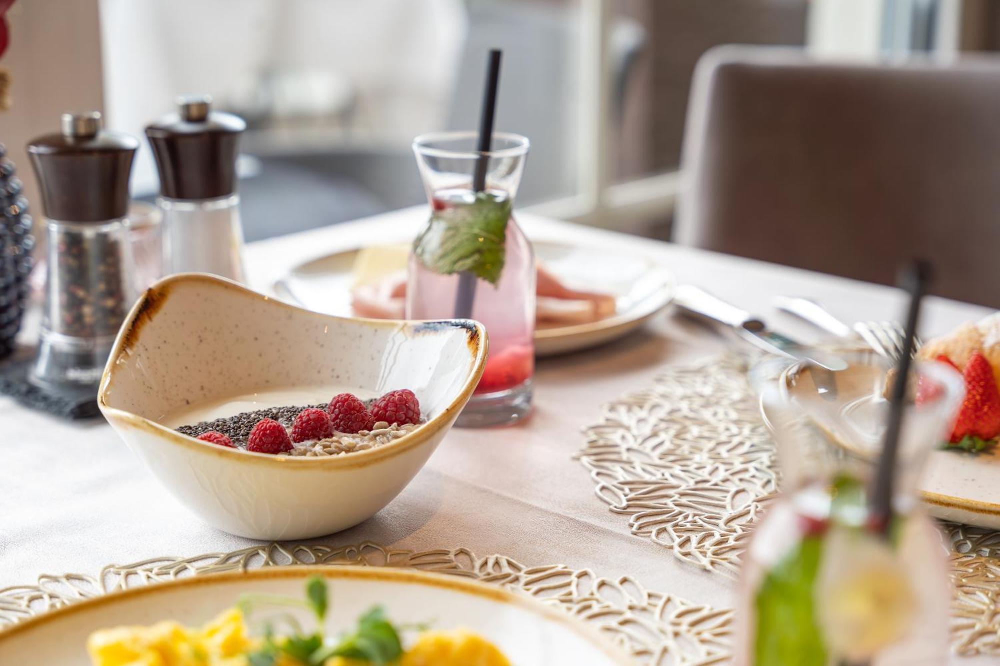 Hotel Schlosswirt سكين المظهر الخارجي الصورة