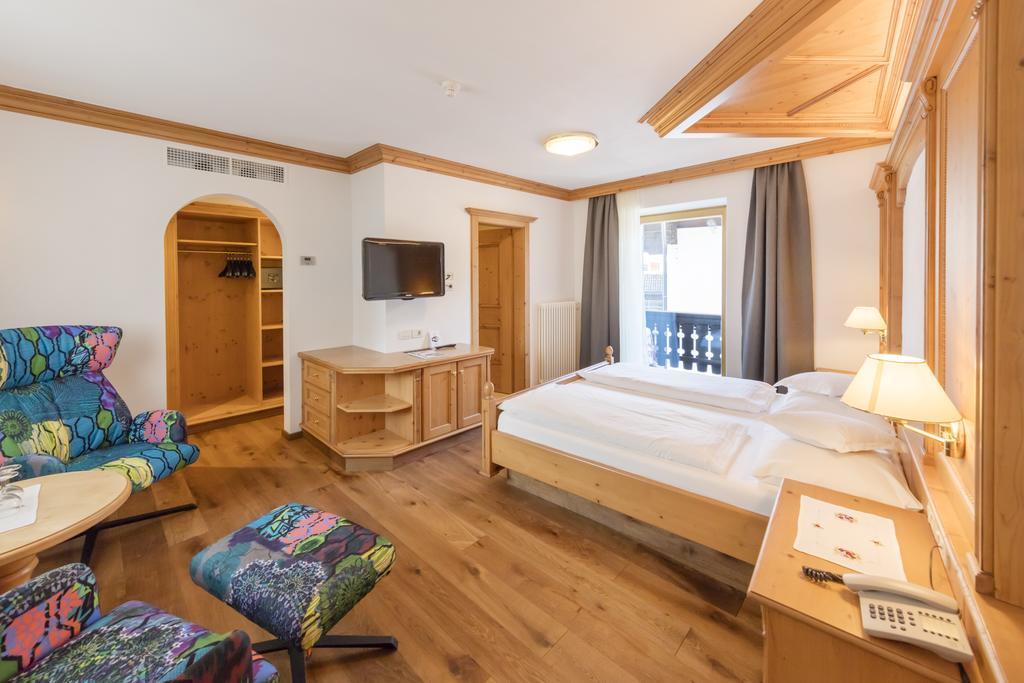 Hotel Schlosswirt سكين المظهر الخارجي الصورة